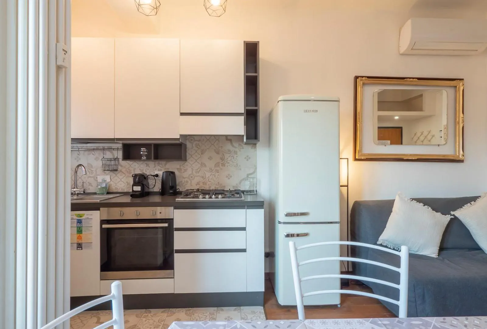 I Host Apartment - Sebino 4 Milán Italia