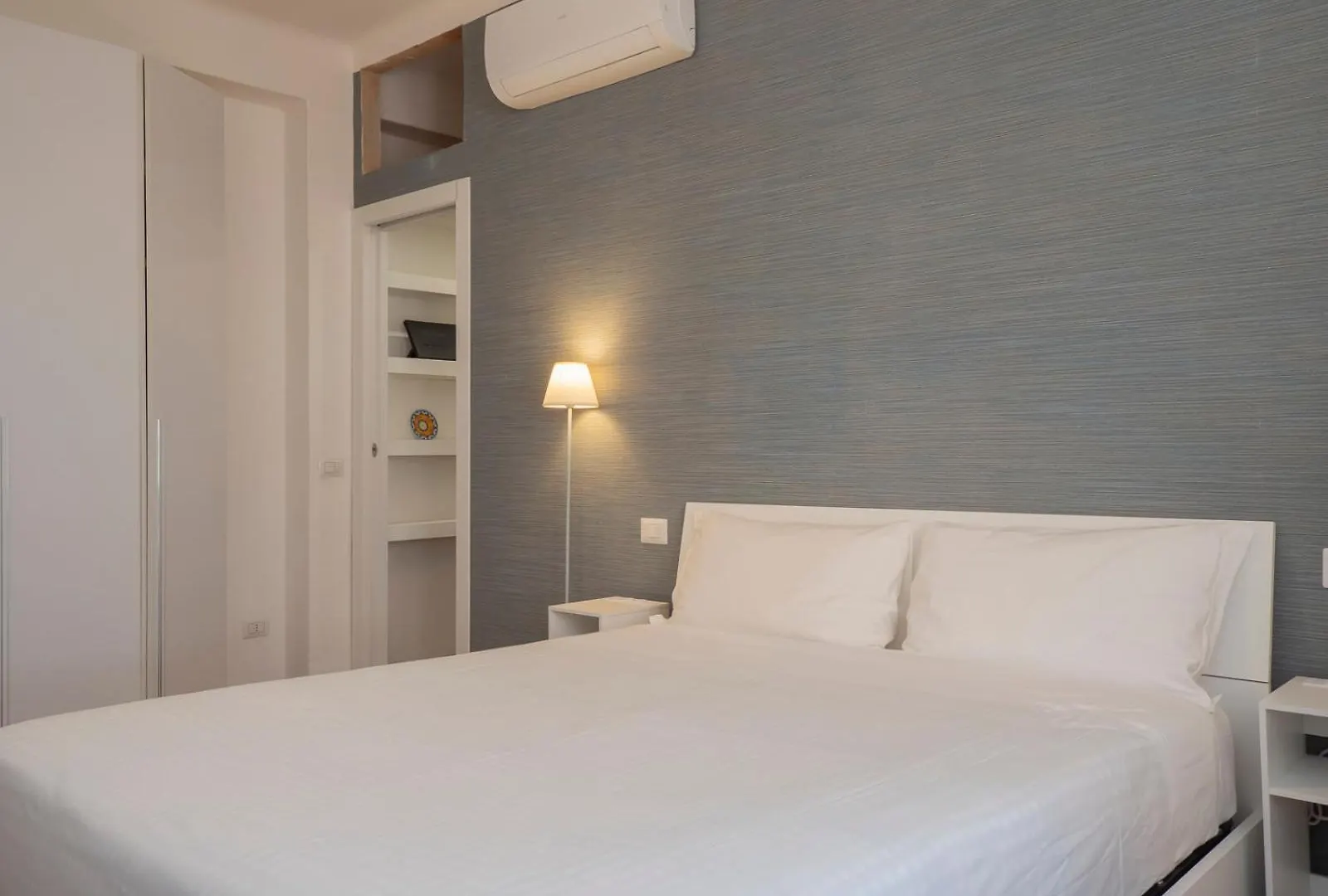 I Host Apartment - Sebino 4 Milán