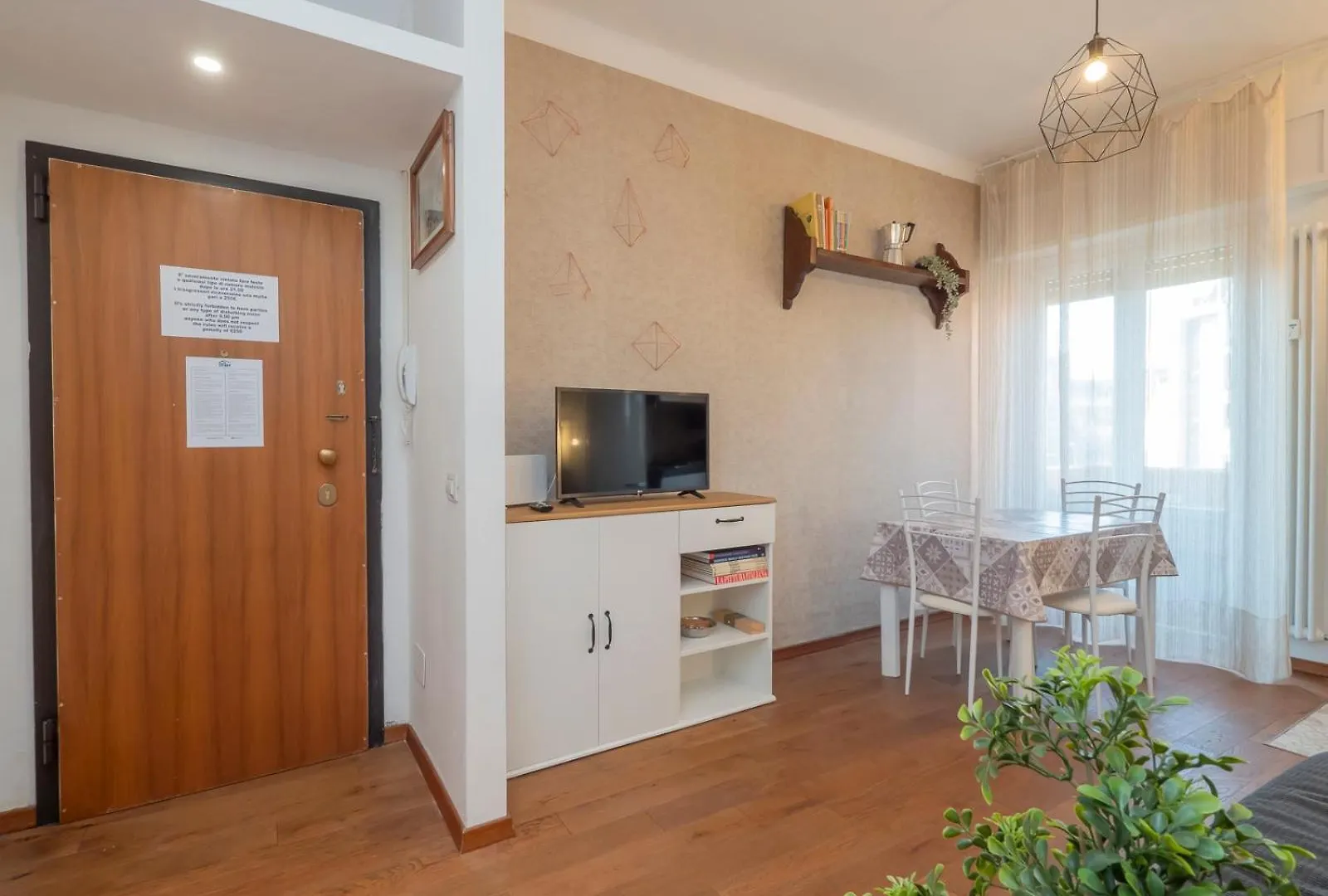 I Host Apartment - Sebino 4 Milán