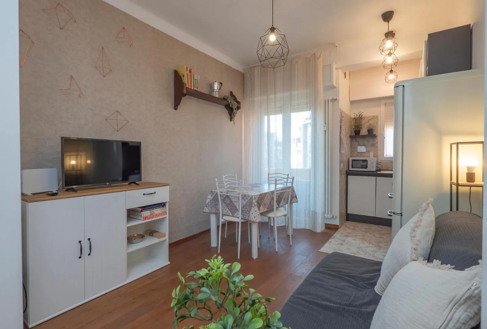 I Host Apartment - Sebino 4 Milán