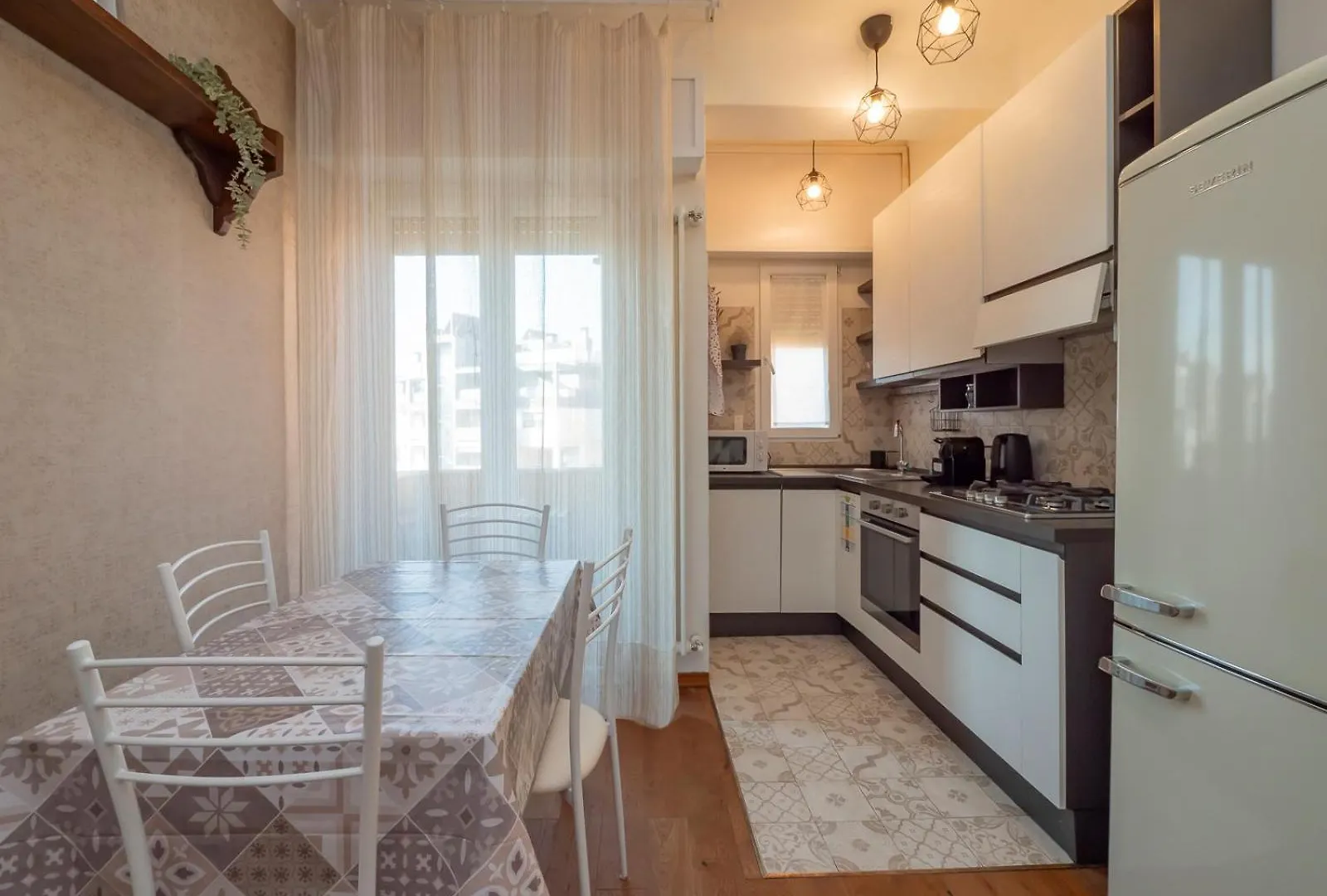 I Host Apartment - Sebino 4 Milán